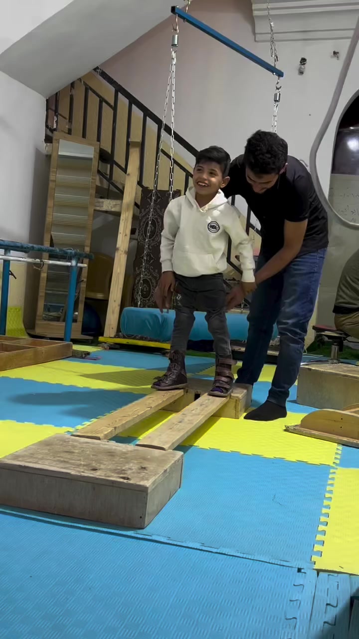 العلاج الطبيعي للأطفال 
الرميثه شارع الأطباء 

*********** واتساب
