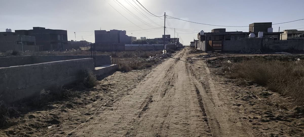 للبيع قطعة ارض ٢٠٠ متر  #زراعي تحويل مباشر 
مكانها مجمع حطين حي المعلمين شارع المولدة  القطعة على شارع رئيسي ومقابيلها شارع فرعي  واصلها مي وكهرباء وشوارع سبيس 
السعر 17  واليريد يجي يشوف مكانها 
***********
