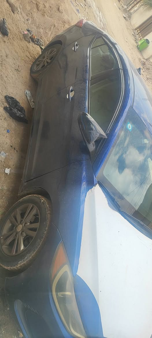 السَلٱمٌ عـَلـْيگمّ-ۈرحـْمّـٌة ٱللـّہ ﯙبُرگـّاتہ النترا 2018بصرة حرة بأسمي محرك 2000كفاله كير محرك مامفتوح جديد توة شاده بيها بس بنيد مبدل نفس الون وباب عكس السايق بي رشه
***********
