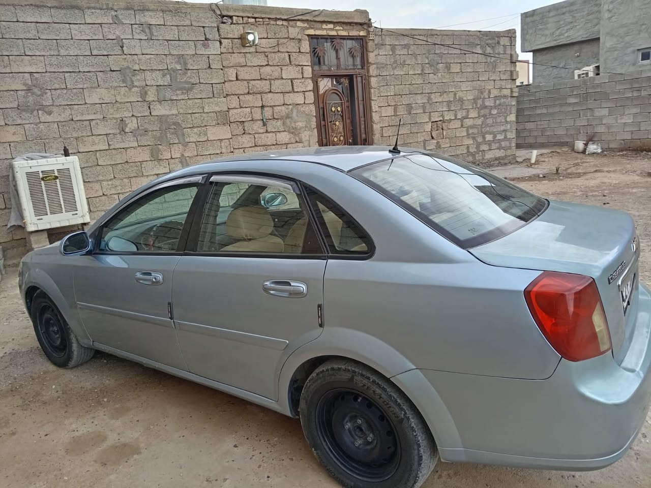 السلام عليكم ورحمة الله وبركاته
سياره اوبترا موديل 2010كير  محرك شرط رقم اربيل دولي تبريد تدفئه طخم داير جديد السياره مصبوغه عام اثر جراد بيها حادث بصيط يم باب السايق السعر 72بيها مجال اتصل وتدلل ***********واذا مراوس اب احدث هم يرهم
