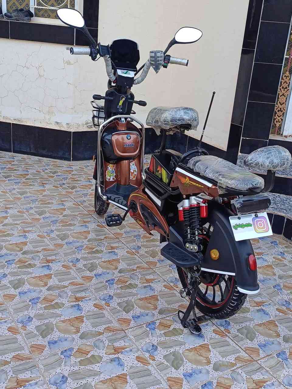 سلام عليكم للبيع ماطور شحن جديد بعده وضع شركه مرتب كلشي بي جديد بطاريات جدد شرط  كهربائيات كامله كله شغاله دبل اشاره جكمچه ملف 1500W شرط النضافه سعره 425وبي مجال للشراي لااستفسار خاص او عرقم ***********
