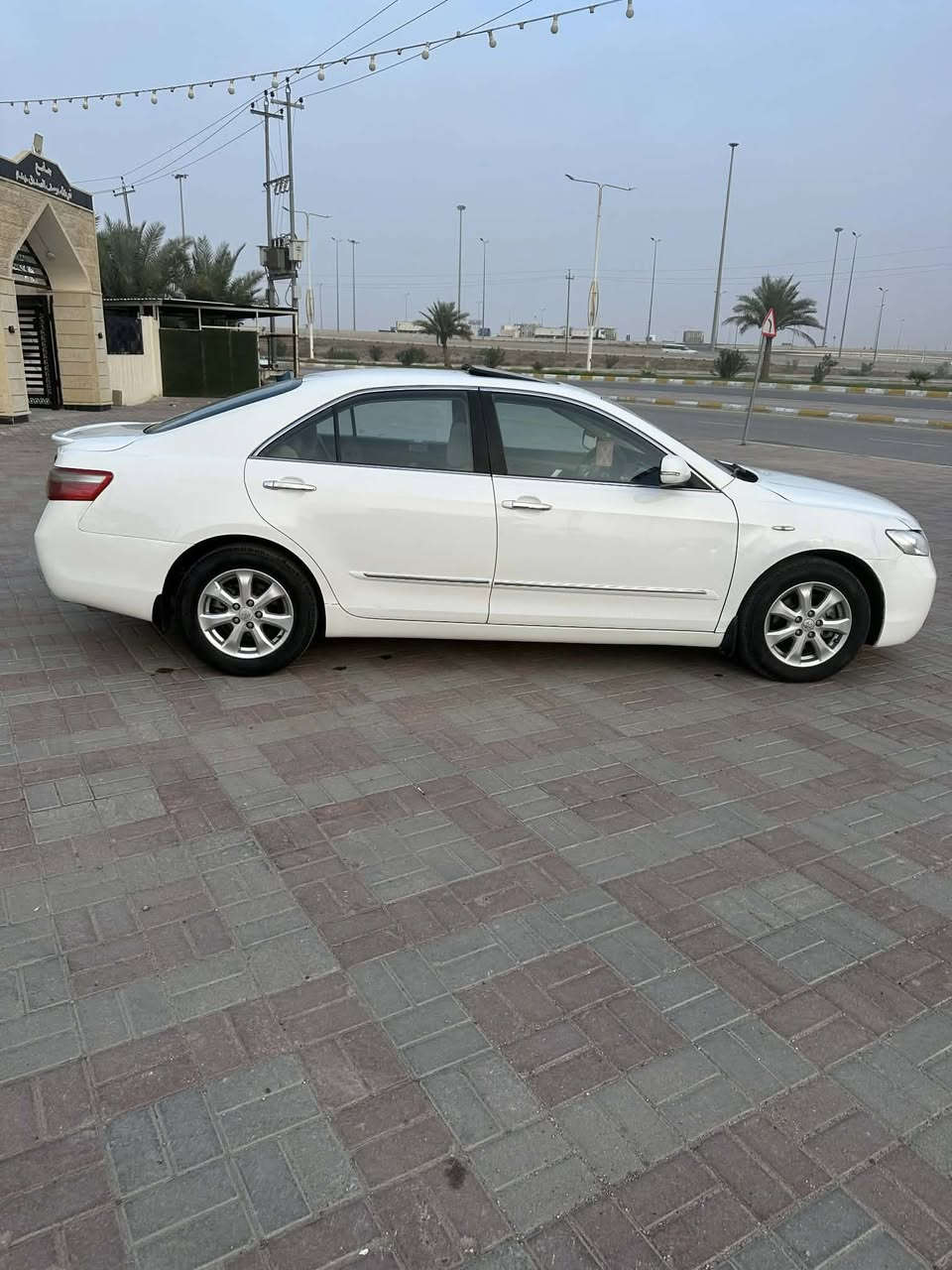 تحية طيبة كامري خليجي
موديل2008 رقم بغداد 

انكليزي الجديدGLX فول 

مواصفات تحويل مباشر

سلايد روفت طكتين تحكم 

استيرن كروز سرعة بردة خلفية 

كهرباء صاج ملكي تبريد ثلج 

تدفئة ويل كب عدد5 طخم 

تاير صدر خلفي امامي 

كير محرك2400 اربعة سلندر

كلة تمام لاتنقيص ولا تبخير

شرط السيارة ناعمة تراي زيروا

بيها ٣ قطع صبغ فقط 

سيارة كاعدة وجاهزة وحلوة

السعر($113) المكان الأنبار 

فلوجة للأستفسار
***********
***********
