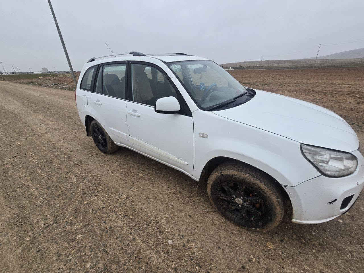 شيري تيكو موديل ٢٠١٤ كير كهربائي 
كير و محرك بشرط 
تبريد ثلج 
سنوية الى ٢٠٢٨
هزة جديدة 
سعر ٦٧ و بيها مجال 
بيها شويه صبغ جاملغ الامامي و شبر بالبنيد 
العنوان الموصل / برطلة 
موبايل  ***********
