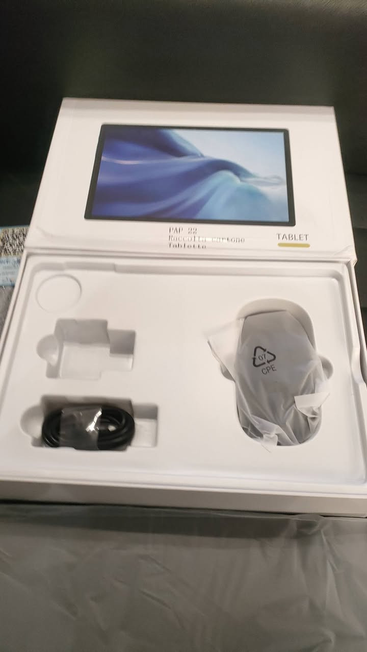 السلام عليكم 
تابلت جديد لووك 
رام 24 ذاكرة 128
السعر 100 ألف 
متوفر توصيل


**إذا كنت صاحب هذا الإعلان وتريد حذفه لأي سبب، رجاءا أرسل رسالة إلى الدعم الفني**