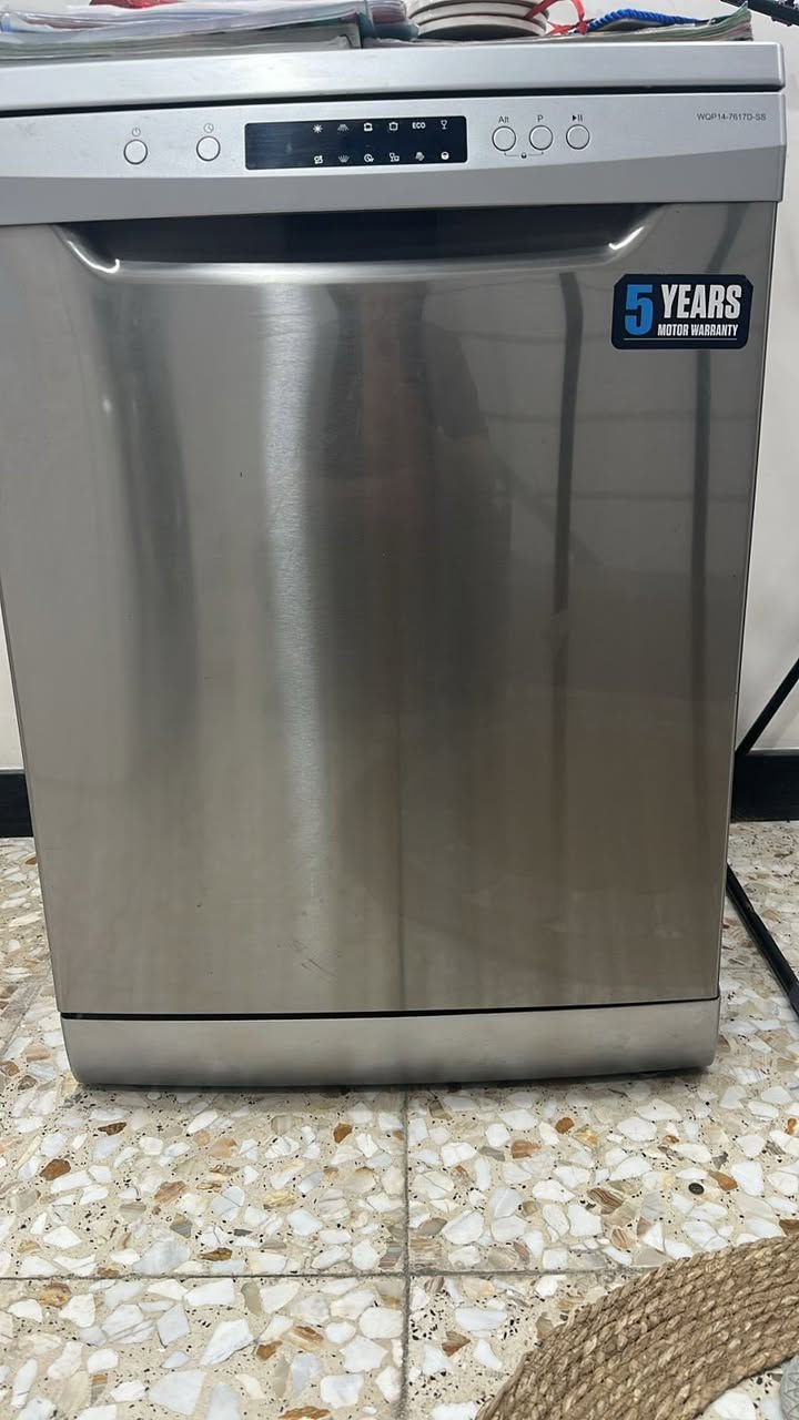 غساله صحون نوعيه ميديا جدا نظيفه استعمال كم مره للبيع السعر 225 نهايتهه


**إذا كنت صاحب هذا الإعلان وتريد حذفه لأي سبب، رجاءا أرسل رسالة إلى الدعم الفني**