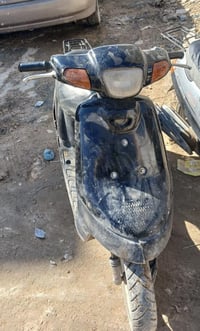 بطة • موديل ١٩٩٩ • يحتاج باتري