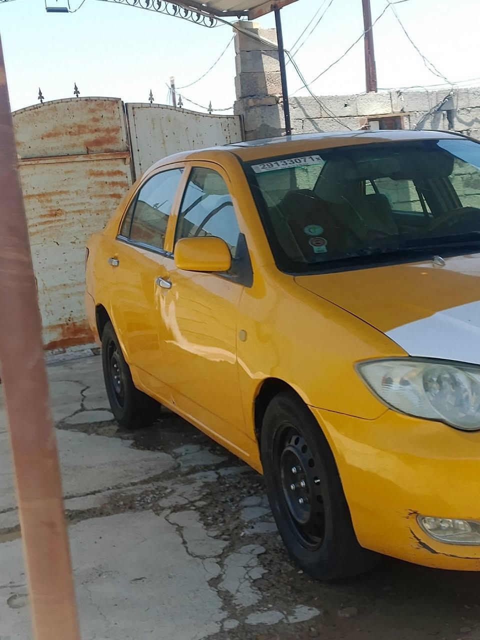 السلام عليكم سياره بي وايدي f3 المرغوب مديل 13 سنويه لل2028 تبريد ثلج تدفئه محرك وكير لانسر قبل 6 اشهر شديتهن المكان ديالى كنعان السعر 50 وبيها مجال رقم الهاتف ***********
