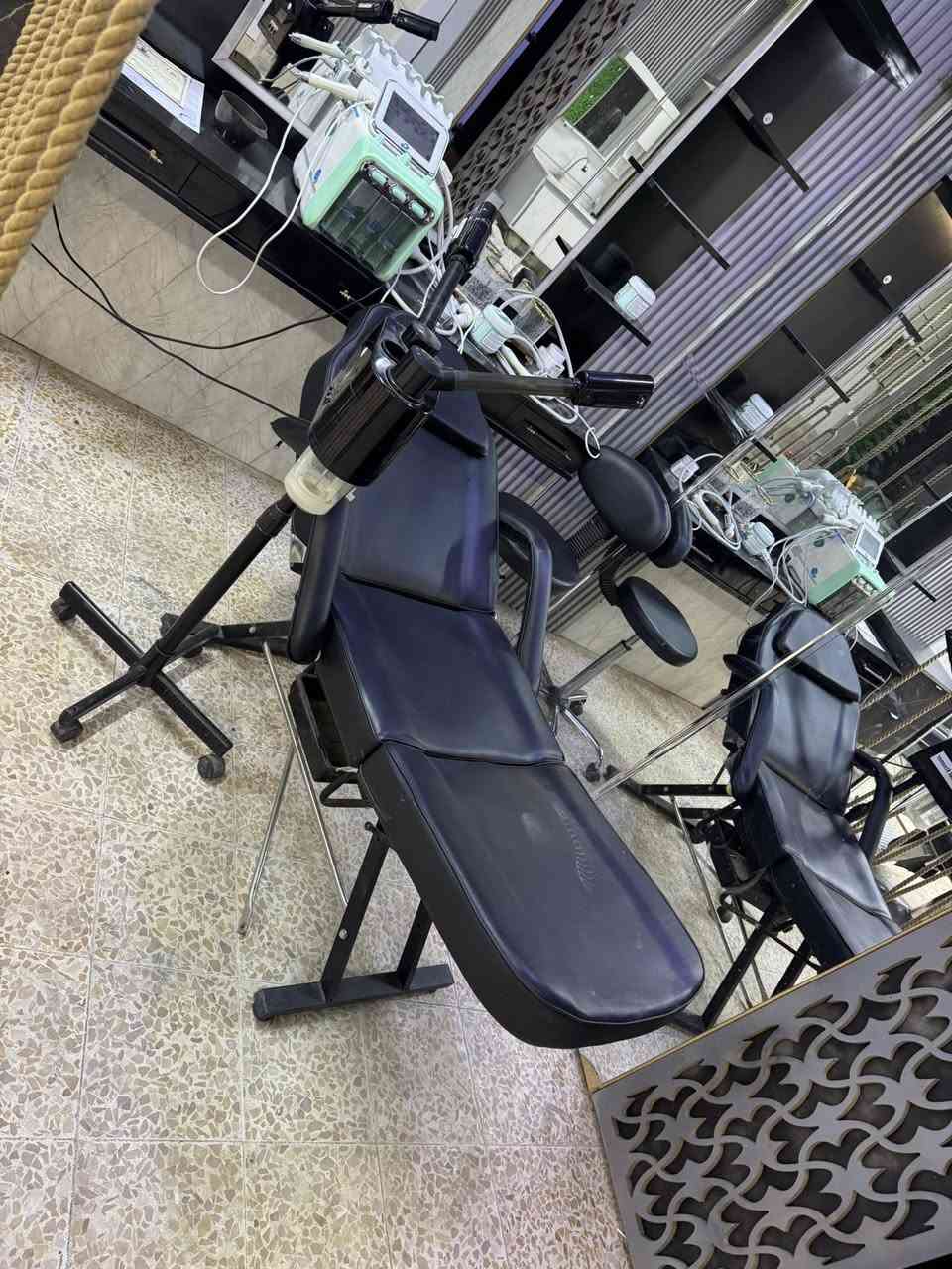 ديكور كامل 
مواد حلاق كامل البيع 
واتساب 
***********
