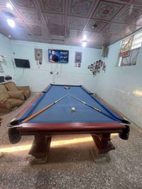 ميز للبيع قماش جديد تنصيب قبل شهر طوبات تجي ويا الميز السعر 350 وبي مج...