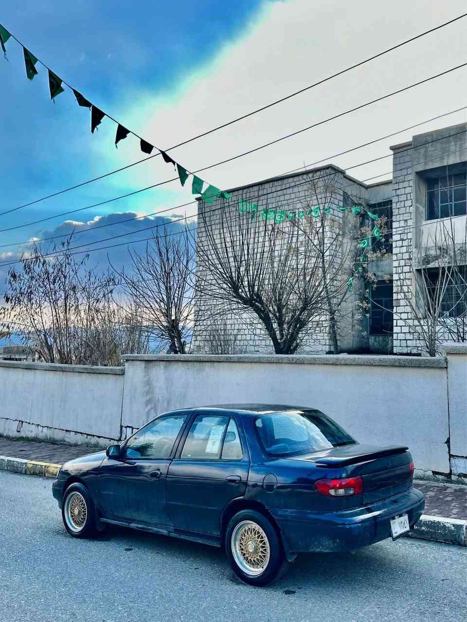 Kia sivia 
: 1995
ئاڕمی پلاستیکی سلێمانی 
٩٠ هەزار غەرامەشی لەسەرە  
مەکینە ٨ بەخ ، مەرغوبی بازاڕ 
گێڕ عادی 
گێڕو کلاج و عەینەی مانگێکە بۆم بەستوە سفرە 
گێڕو مەکینەی بەشەرتی ١٠٠٠ فیتەر
پێش و دوای کەپسە 
تەبرید لەسەر سویچ 
گەرمی و  فڵچەو لایت و  کارەبایی کامل بە شەرت
چوار جام کارەبا 
ڕۆن و فلتەر و ئنترفرێزی تازەیە 
ڕادێتەر و جاین و پانکەی تەبیردیو ڕادێتەرەکەی  بە لۆکی بۆم بەستوە
چوار تایەو ویلی تازەیە  
یانی بە کورتی سەیارەی دەست پاتاڵ و شت نیە لەگەڵ ڕێزم 
مەسرەفی چاکی تیا کراوە 
سعریشی خوار بازاڕە 
 ٢٦ گەڵاو کەمێک مەعامەلە 
0770 246 86 76 
سلێمانی السليمانية, العراق
