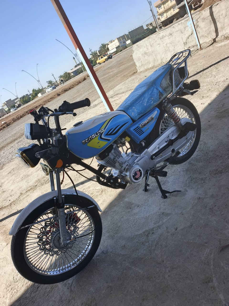 سلام عليكم تايكر للبيع موديل 25كفالة عامة اي نقص مابيهة كلهة شغالة سعر 650وبيهةمجال مكاني ديالئ هبهب غسل كاضم ***********
