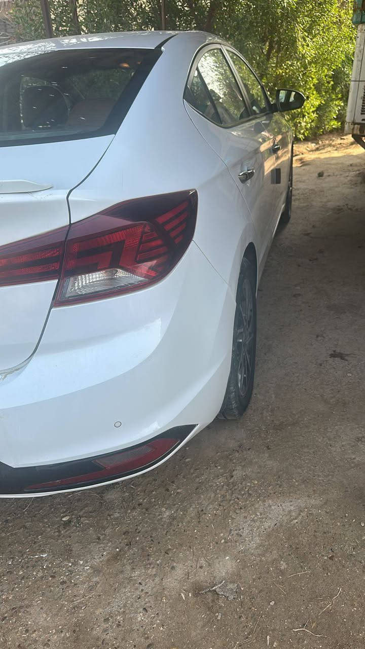 سلام عليكم النتره خليجي مديل 20مكفوله فول مواصفات رقم بغداد جديد بسمي ماشيه 90المكان كربلاء تفاصيل ***********
