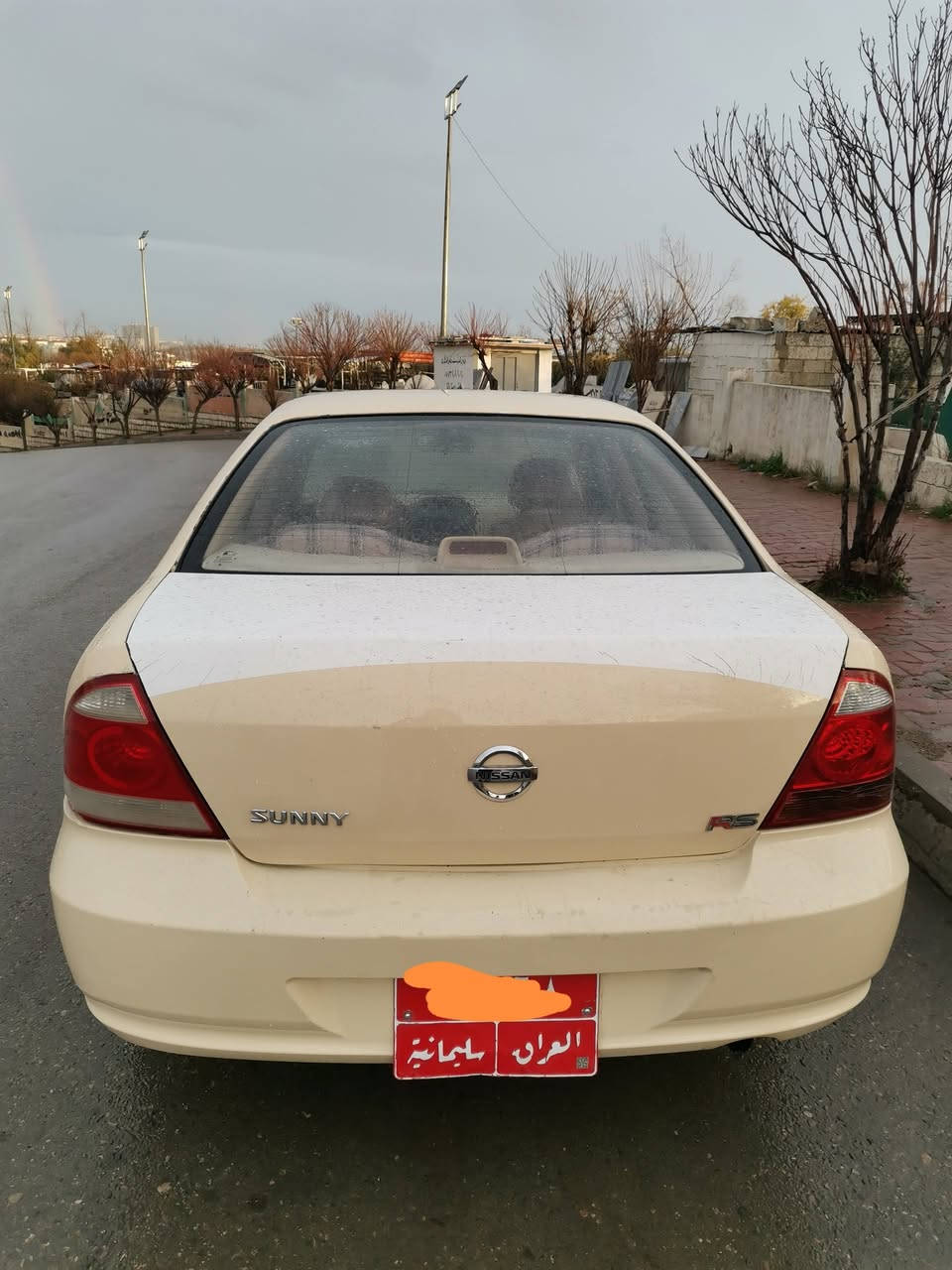 بەناوی خوای گەورەو میهرەبان سەنی کۆری مۆدیل  2012بۆ فرۆشتن گیڕ عادی نیو چەمەلەقی  بۆ یاخە پیشی کەپسە سەنەوی  بەسەر چوە 2گەڵا غرامەی تیدایە گیڕو مەکینەو تەقەو ڕەقەیی بەشەرت چوار تایەو ویلی لۆک لەسەرە سۆنەریم داناوە نرخی 112گەلا گۆڕینەوەش دەکەم بە تەکسی بە دڵم بیت شوین سلیمانی ***********
