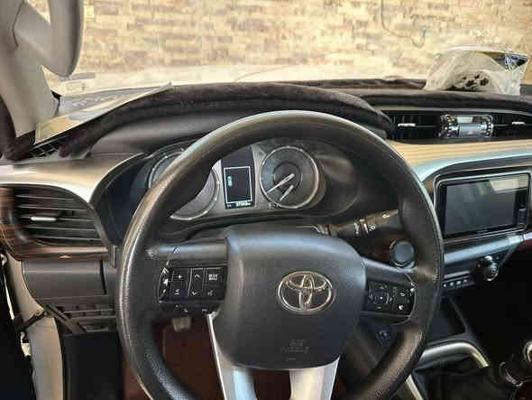 السلام عليكم للبيع هايلوكس موديل ٢٤ فول مواصفات كير عادي شركه ساز رقم أربيل ماشيه ٦١الف حقيقي
سياره مكفوله حسب علم السونار
للاستفسار اتصل   ***********
