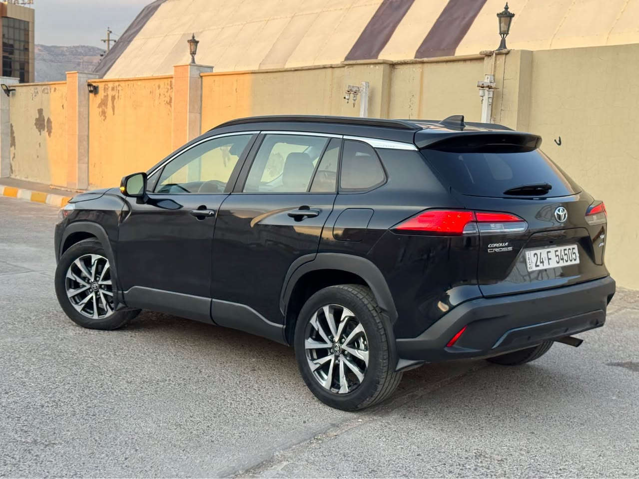 Toyota Corolla Cross XLE 2025 ✔️
تويوتا كورولا كروس ٢٠٢٥

جملغ وباب صبغ بدون دواخل بدون ارباك
٤ الف ميل ماشية وكل شي بلادي شركة 💯

فول فول مواصفات XLE 🔝
بصمة شغال سلايت كشنات جلد وهيتر و كيج الكتروني و شاشة و كاميرة و رادار و حساس و ويل كرو ولايت ليد و زينون و دبل اكسل و شحن وايرليس

مرقم جاهز و تحويل موجود ✔️

سعر 🔥 180 ورقة و مجال
مكان عقرة "ئاکرێ"
واتس اب و كورك *********** اكر, نينوى
