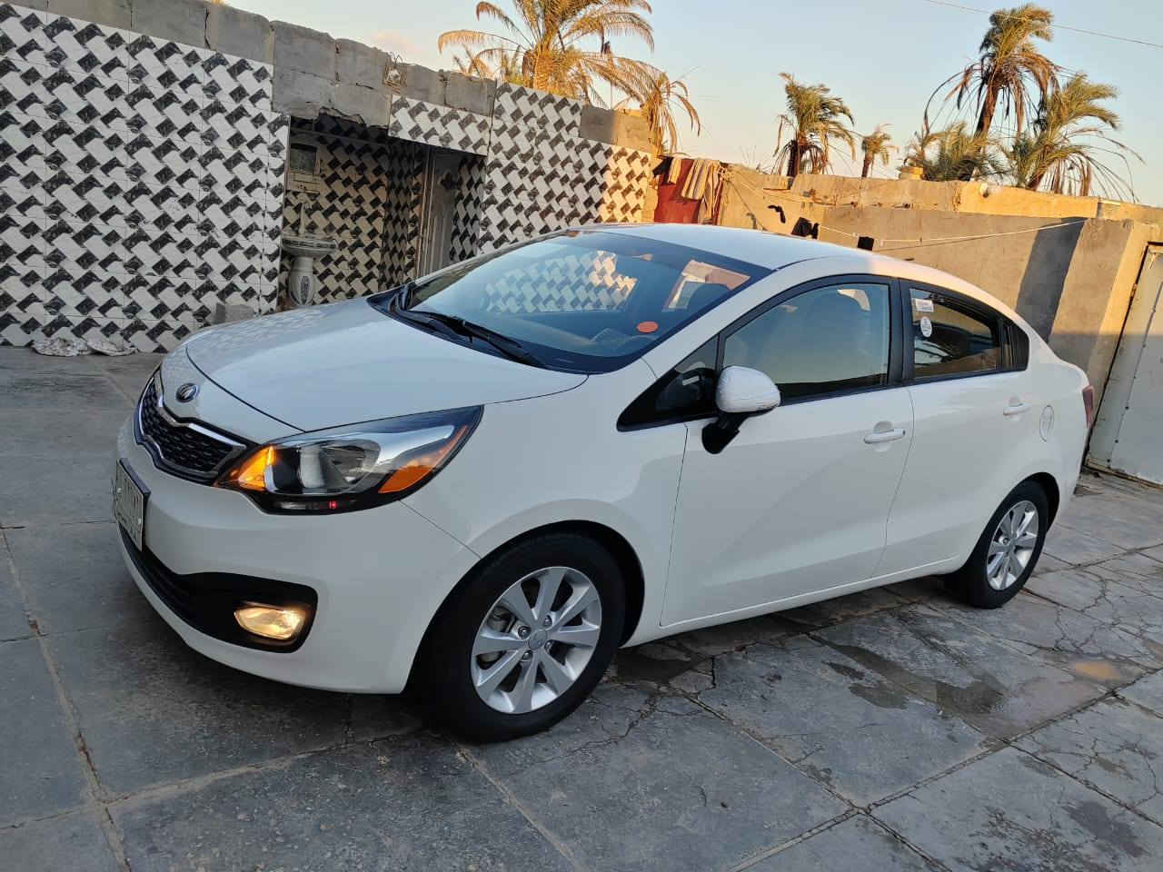 اللهم صل على محمد وال محمد كيه ريو موديل ٢٠١٤ خليجي الشركه العامه للسيارات رقم ذي قار حره سنويه جديده بسمنه سياره جديده بمعنى الكلمة إستخدام شخصي ماشيه ١٥٠ الف مكفوله كفاله عامه من الضربه والتبديل والصبغ والفتح والبارد والك الفحص وين مايعجبك مكينه وكير مامفتوحات على الشركه حداديه لوك تبريد ثلج تخم تاير جديد فول كهربائيات مواصفات حلوه مكينه ١٦٠٠ دوش مرايات شفط شغاله ٥ ويل كب سبيره مانازل كيج حماوه شاشه كامير فول تحكم استيرن شغال لد امامي بلاجكتور اشاره بلمرايه ارضيه مغلفه جلد السعر ١٠٥ بس اليدور جديد ولوك يتصل *********** مكان السياره الناصريه الشموخ
