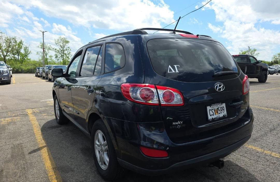 الله يبارك 👋🏻 من مشتريات امريكا 🇺🇸 علق ( سنتافي ) 🔥
📌النوع: Hyundai Santa Fe GLS                    
📌موديل 2012    محرك 24       
📌استيراد: امريكي 🇺🇸
📌العداد 170  Mile 📌
السعر 26.000 الف 💥 متبقي جمرك فقط / الدفع الحالي 17.500 الف كاش او مصرف  ، المتبقي عند الوصول  ( 1000$ دولار ☑️ 

ضمان كمبيو ومحرك ✅ 
 لمتابعة التميز والاسعار المنافسه اعجاب  للصفحه ومتابعه  ، 

للاستفسار والتواصل  هاتف 0922349815 و WhatsApp 📞

~~~~~~~~~~~~~~~~~~~~~
0914456205 📱
اسعار منافسة وخدماتنا مميزه تابع الصفحه💪🏻🔥


**إذا كنت صاحب هذا الإعلان وتريد حذفه لأي سبب، رجاءا أرسل رسالة إلى الدعم الفني**