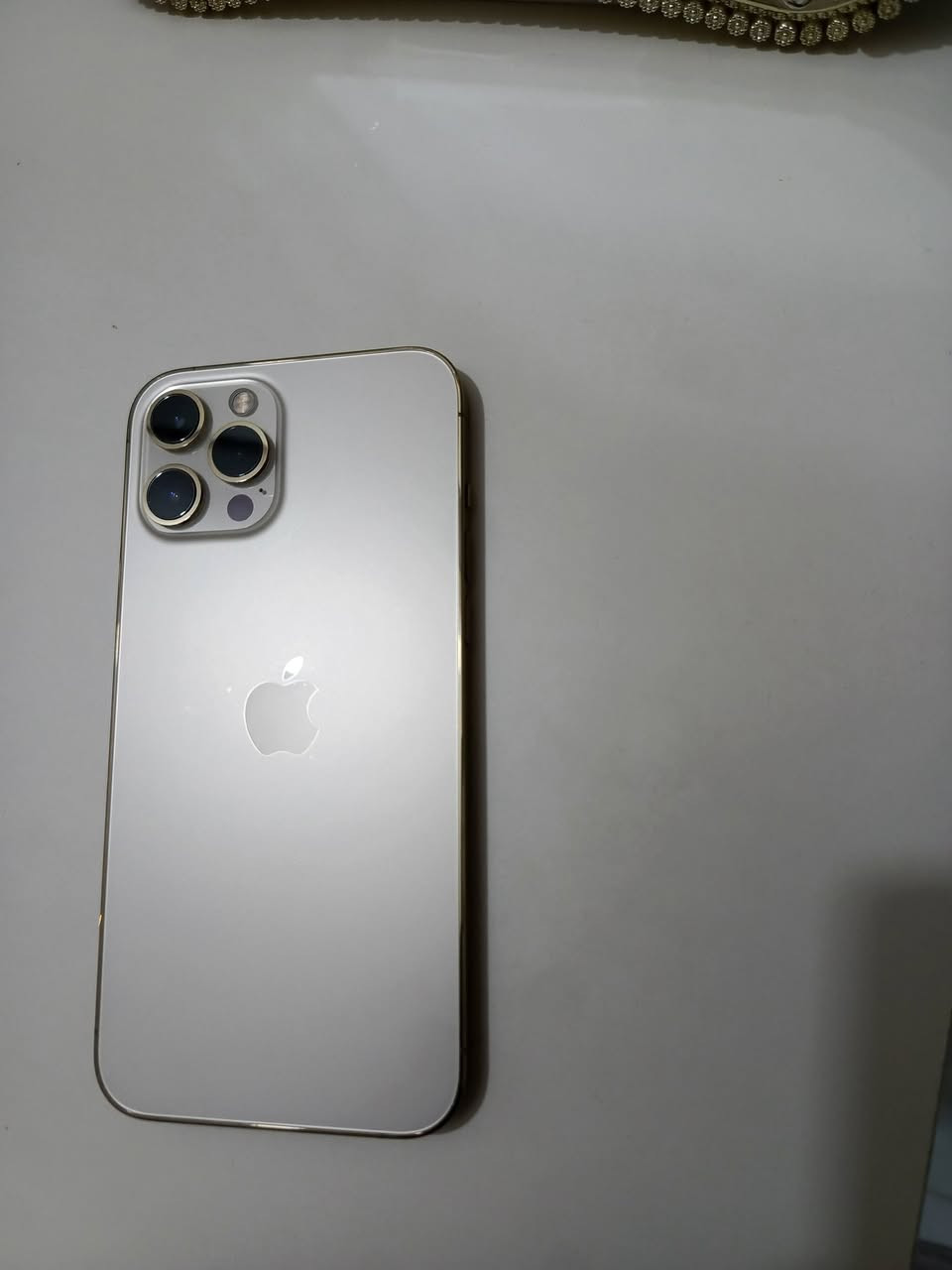 سلام عليكم ايفون 12برو ماكس تلفون نضيف جديد كلشي ممبدل بي بلادي ضمان ماستر شرق أوسط ذكره 256 البطاريه 79 شاصيه نضيف زلغ مابي سعر 500 رقم تلفون ***********
