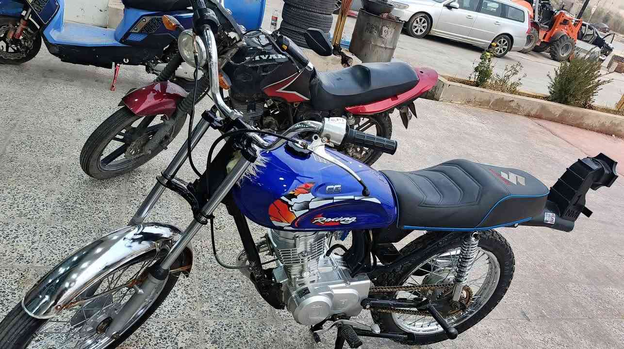 السلام عليكم مطور للبيع نامه شلامجه  شرط زيرو موديل 2025بعدو بدهن الشركه المطور ما ناقصو اي شي انطيك شرط من التايه الي التايه مكاني موصل ايسر حي الفلاح السعر 600بيها مجال خابر وتدلل***********
