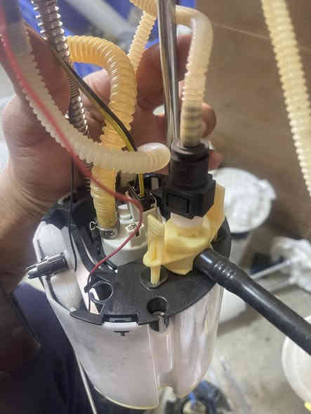 عبوة فيت بم اودي 
قاعده فيت بم كامله اودي  2004-2006 
اودي a4 
 متوفر قواعد فيت بم اودي حديث
  فيت بم 
مساعد فيت بم 
واسط كوت توصيل موجود 
سعر القاعده كامله ٧٠ الف دينار 
 ***********-***********
