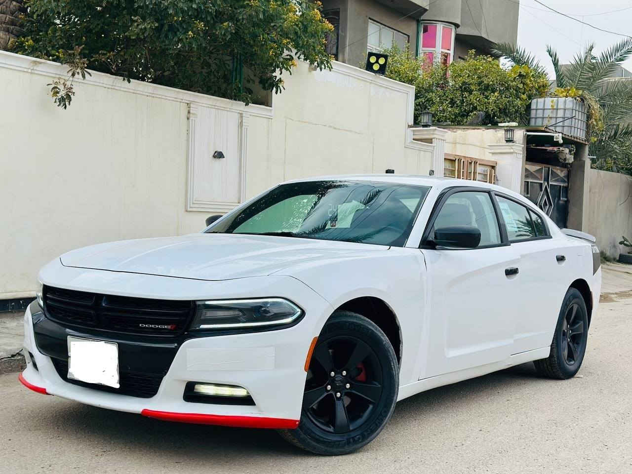 جاجر موديل ١٦ بيها جاملغ خلفي وربع باب خلفي وبيها مكانين بارد رقم اربيل تحويل مباشر ٦سلندر تو ويل سياره جديده السعر ١٧٥ وبيها مجال مكان ااسياره بابل رقم الموبايل
***********
