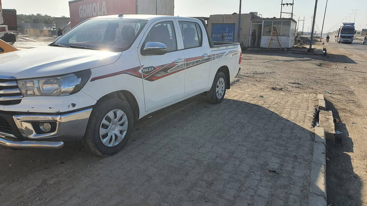 سلام عليكم هايلوكس للبيع موديل 23 نص فول سياره ماشيه 100الف رقم بصره تحويل مباشر مكان السياره ميسان رقم صاحب المركبه ***********
