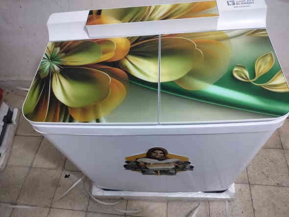 تم بعون الله وصول وجبه غساله ال جي العربي حجم ٤٠ باب هايدروليك بلازمه  تغسل بطانيه  .ديوانيه .الاسكان مقابل المعهد التقني ***********
