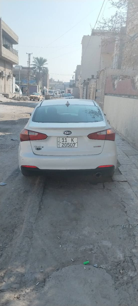 السلام عليكم فورتي ١٤ وارد امريكي نص فول رقم بغداد باسمي تحويل ثاني يوم محرك ١٨٠٠ جي دي اي وجاملغات والبنيد مبدلات نفس لون وباقي جاهزه رقمي *********** يوجد واتساب السعر ١٠٥ مكان جميله
