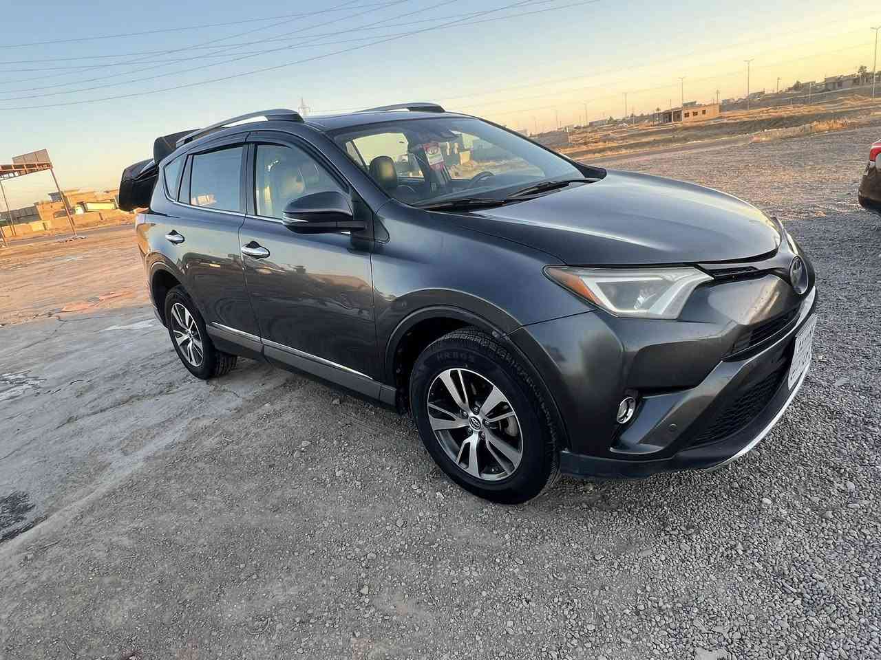 السلام عليكم شباب راف فورXLE موديل 2018 ضرر بنيد وجاملق ايسر كير محرك تبريد شرط كله
السعر 145 وبيه مجال بيع او مرواس حسب القناعه 
***********
