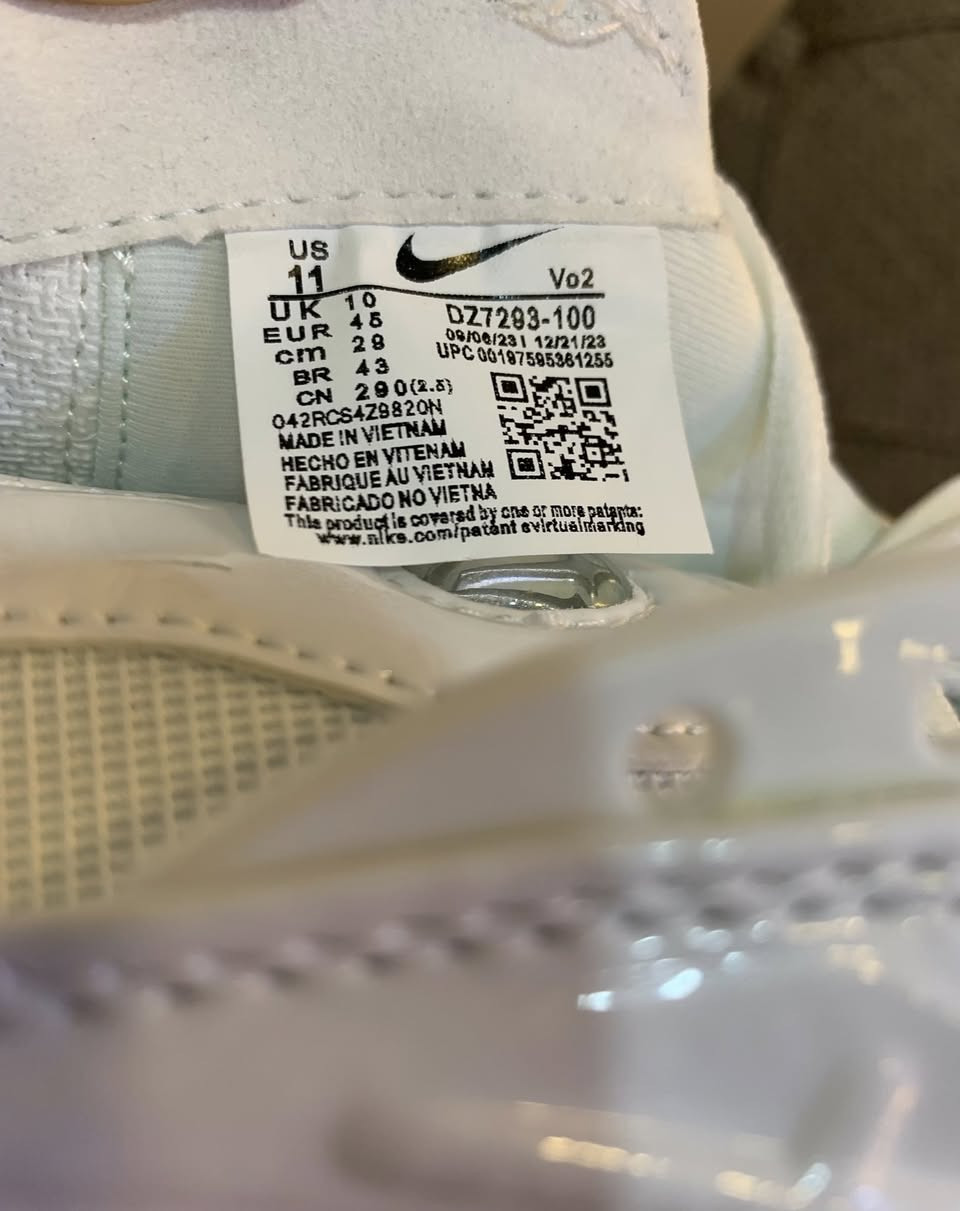 DZ7293-100 حذاء  نايكي دريك   نايكي  قياس 45 طول القدم 290


**إذا كنت صاحب هذا الإعلان وتريد حذفه لأي سبب، رجاءا أرسل رسالة إلى الدعم الفني**