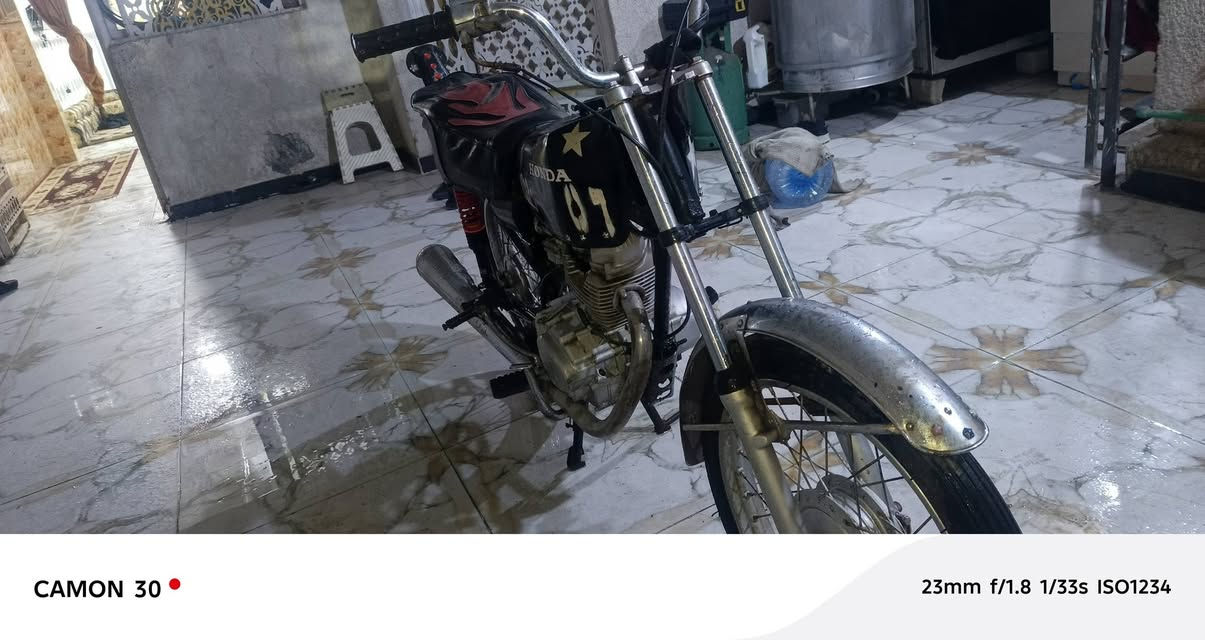 دراجا ناما تايرات ودبلات جدد ومكينا هندر واحد نضيفة ومكفوله من لعشاير سعر 250 لبصره لمشراق رقم ***********
