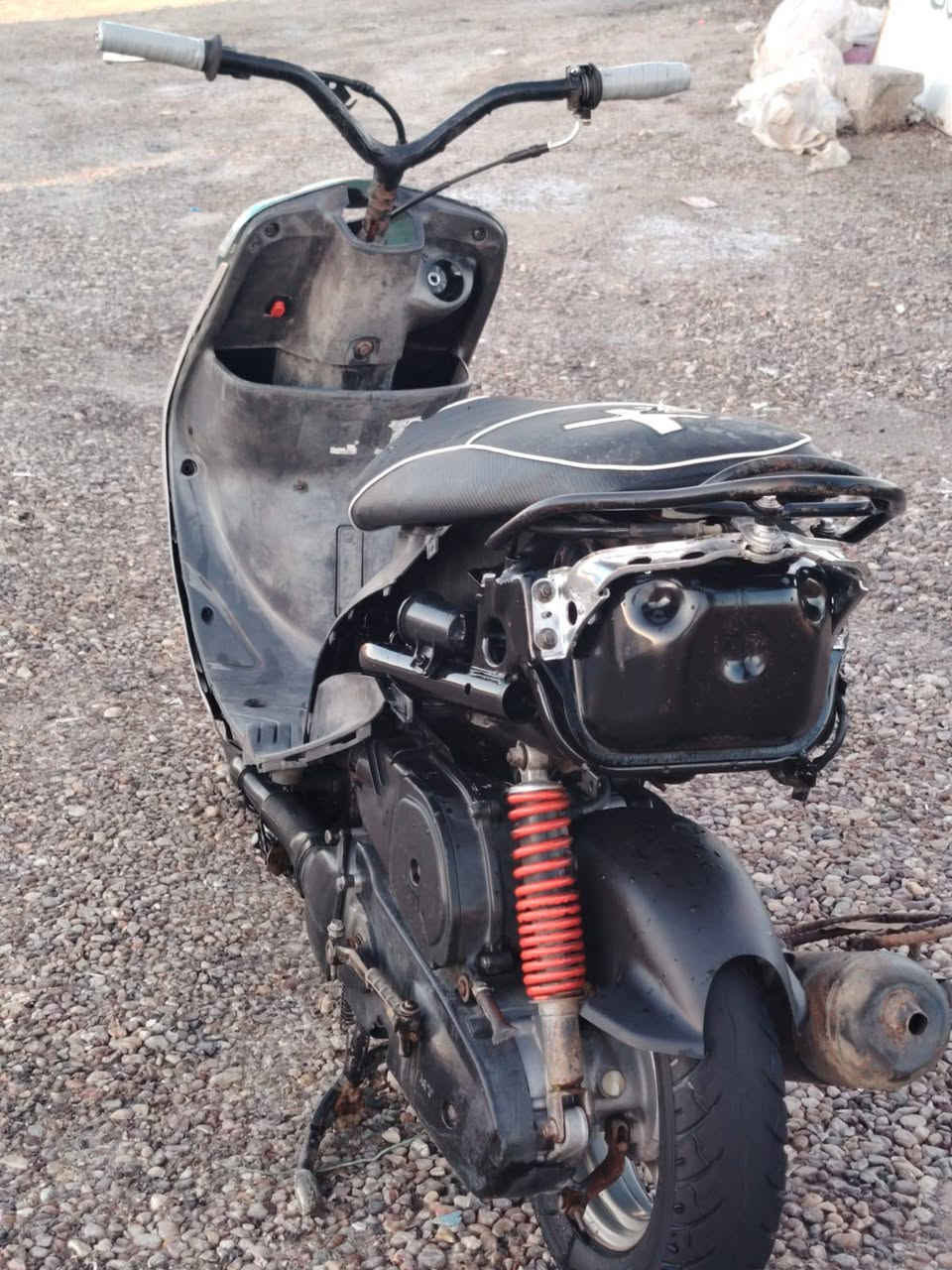 سلام عليكم
قجمه بلاد 49 مفتوحه الدراجه تخبل شلعه ومشي خير من الله تجي وتفحص يلا تاخذ الدراجه 
لسعر 450 وبيها مجال قليل 
مكاني بصرة هارثه قرب مفرق سيد طاهر 
رقمي ‏‪0777 612 1447‬‏
