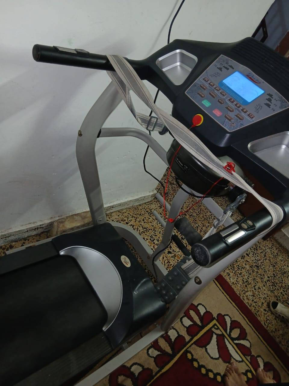 سلام عليكم جهاز جري البيع ممستخدم هواي نضيف شغال سرعتة عالية نقط تحكم شغالة جهاز كامل ونضيف والسعر 200 الف رقم الهاتف 0770 298 7797
