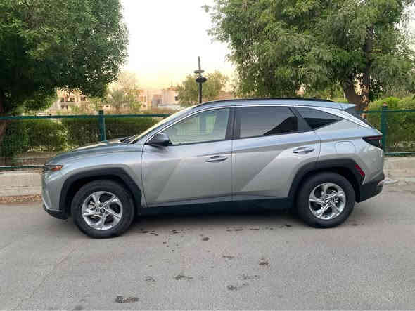 توسان وارد امريكي ٢٠٢٣ 
لون رصاصي مميز 
حادث امامي موضح بالصور
تبديل وصبغ بنيد وجاملغ ايسر فقط 
عداد ٤٠٠٠ مايل
ايرباك ستيرن طاك فقط 
شاشة كبيرة لمس 
سستم صوت BOSE
كاميره خلفيه 
كراسي السائق كهربائي
كراسي مدفاية
تشغيل عن بعد
رادار امامي وخلفي
حساس تجاوز
اشاير بالمري
اضوية امامية زنون العلوي والسفلي
بگ لايتات لد LED
الأنارة الداخلية  لد LED
الجنطة كهرباء
 انظمة قيادة  متعددة
مكان السيارة بغداد الدوره
السعر 163 بدون رقم 
*********** بغداد
