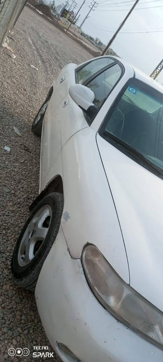 السلام عليكم ورحمة الله وبركاته
دايو نوبره مديل ١٩٩٧
كير أوتوماتيك وميكنه بلجيس 
بيها رشات صبغ بلصفاح بدون ضربه السعر ٢٨ وبيها مجال
العنوان كوت 
الرقم***********
