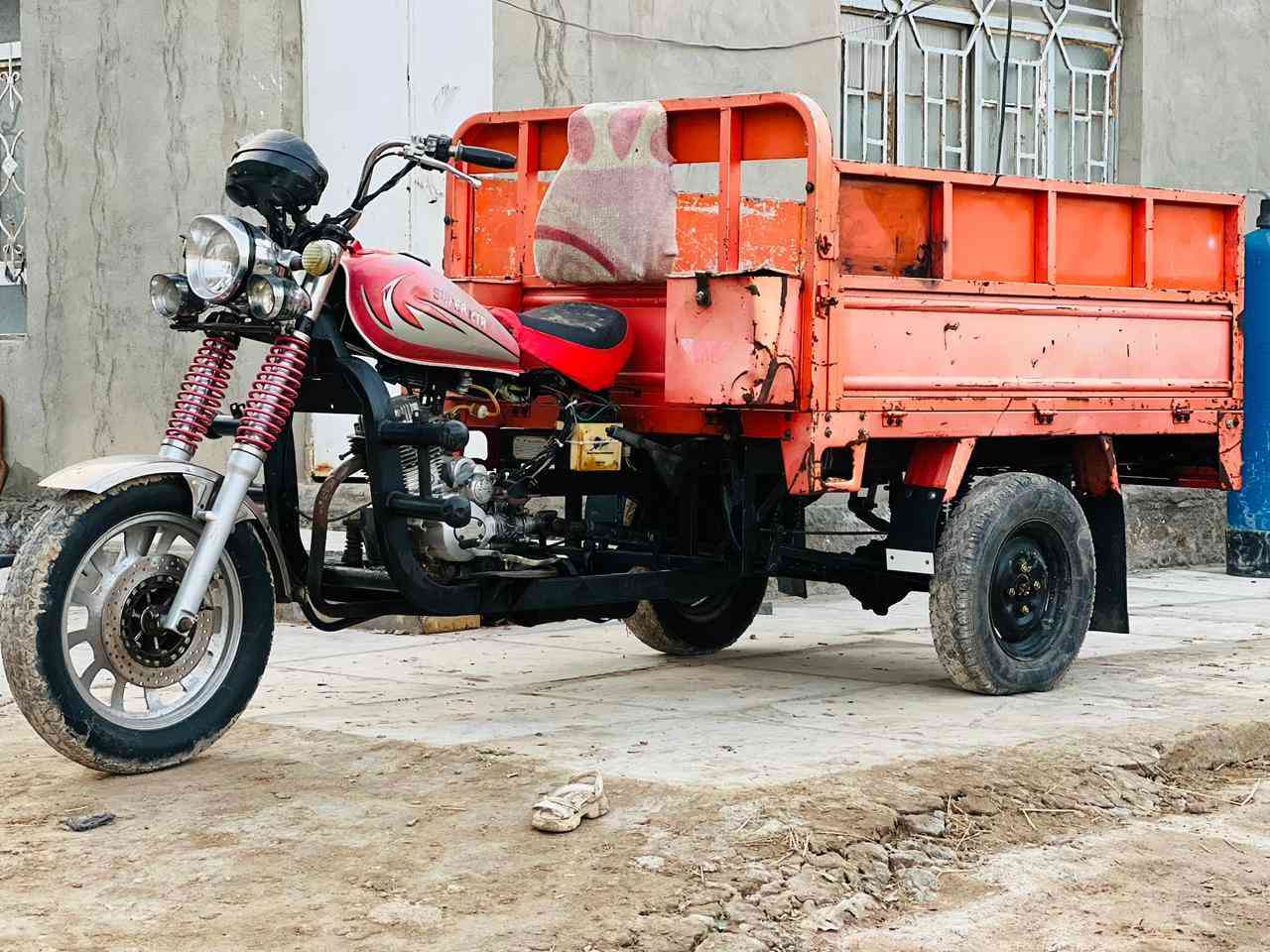 السلام عليكم ستوته للبيع السعر خاص... ***********
