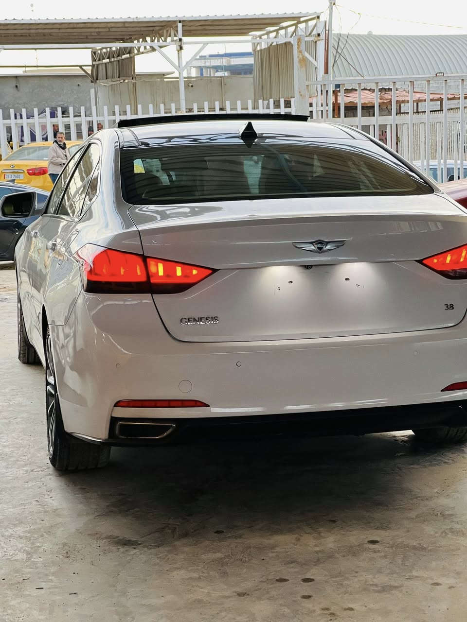 للبيع جنسس موديل 2015خليجي خليجي مكينه (6)3800سياره جديده وجاهزه رقم دهوك تحويل موباشر فول موصفات بعد معروفه موصفات الجنسس سياره بيه صبغ بطرف البنيد فقط لا مفتوح ولاه داخل وبيه دعديل  بيدي ار باب السايق سياره جاهزه حدادي 100/100مكان السياره ديوانيه سعره 185ترهم مراوس ***********
