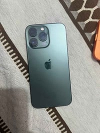 موبايل 13 برو  ذاكره ١٢٨ بطاريه ٨٠  وتر بروف الون زيتوني اجمل لون جهاز...