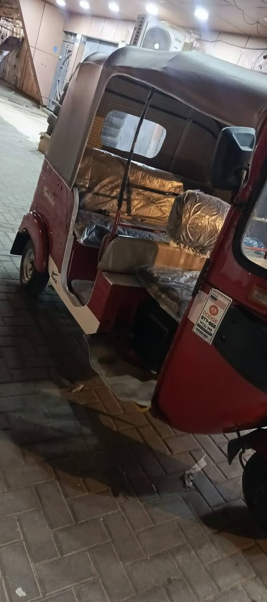 سلام عليكم ورحمه الله وبركاته 
تيك توك موديل 18 اوراق للبيع جاهزه من كل شيء 
بصره حيانيه للبيع سعرها 3,200 بها مجال للطيبين 
اكثر تفاصيل بالمقطع الفيديو ***********
