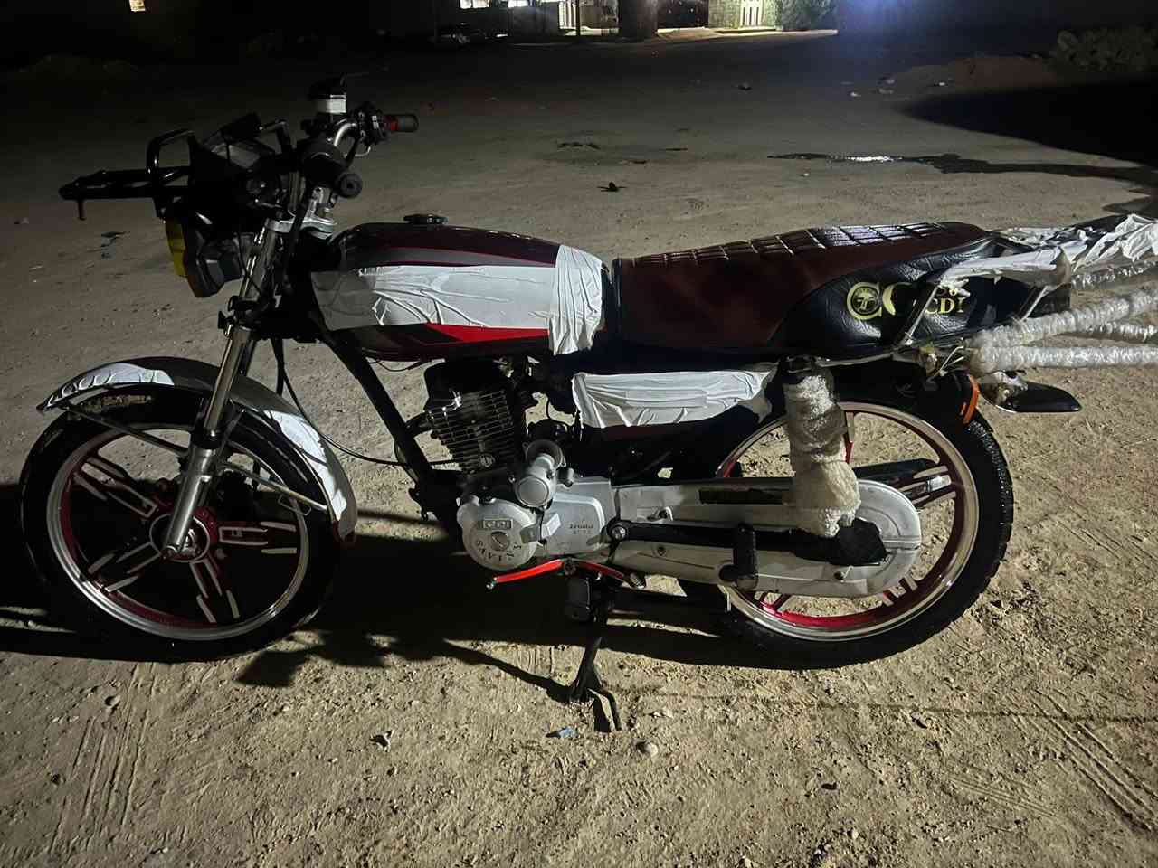 سيفان موديل ٢١ كهربائيات كلهه شغاله هندر سلف دراجه درايه يشك الكاع مكاني رمادي تأميم *********** سعر 550وبيهه مجال قليل للشراي
