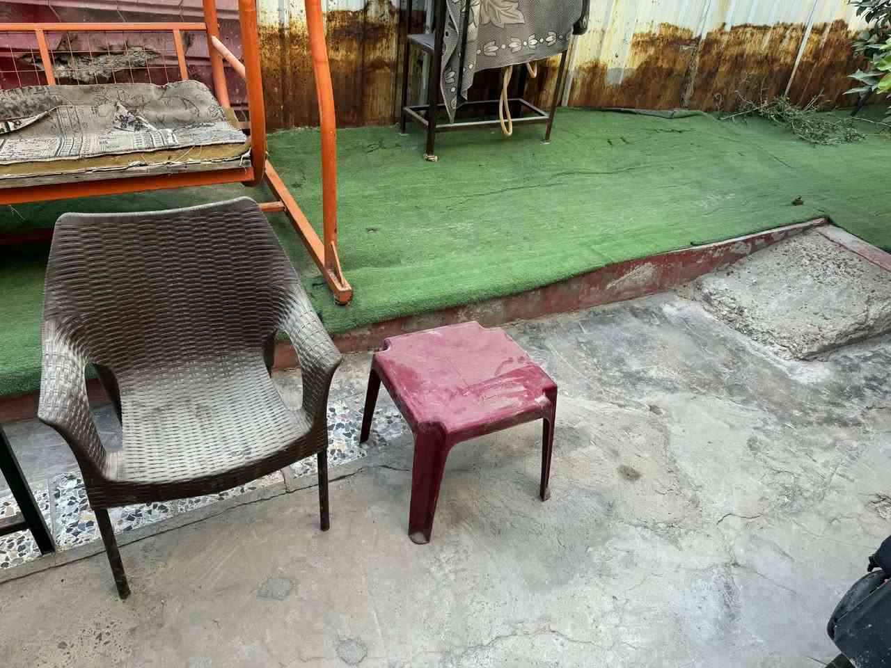 للبيع كراسي وطبلات ومنقله عنوان بغداد الكريعات تواصل ويا رقم ***********
