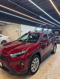 للبيع تويوتا راف فور 2024  XLE Premium   حادثها كما موضح بالصور : فقط ...