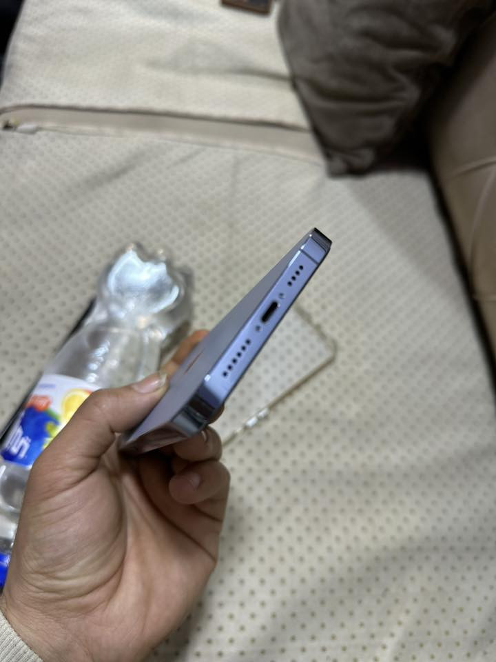 ايفون 13 برو ماكس للبيع او مراوس ب14 برو ماكس فقط بطاريه 91 نموذج m ذاكره 256 بي مسج من ابل فقط الجهاز وتر بروف وبي ضمان مكفول من كلشي نضافه 100‎%‎  مكاني بغداد التاجيات السعر 660 وبي مجال بسيط توصيل ماعندي ***********
