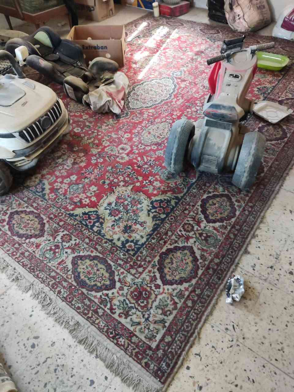 غراض بيت كامل للبيع عنوان شارع فلسطين اتصال على رقم واتساب. ***********
