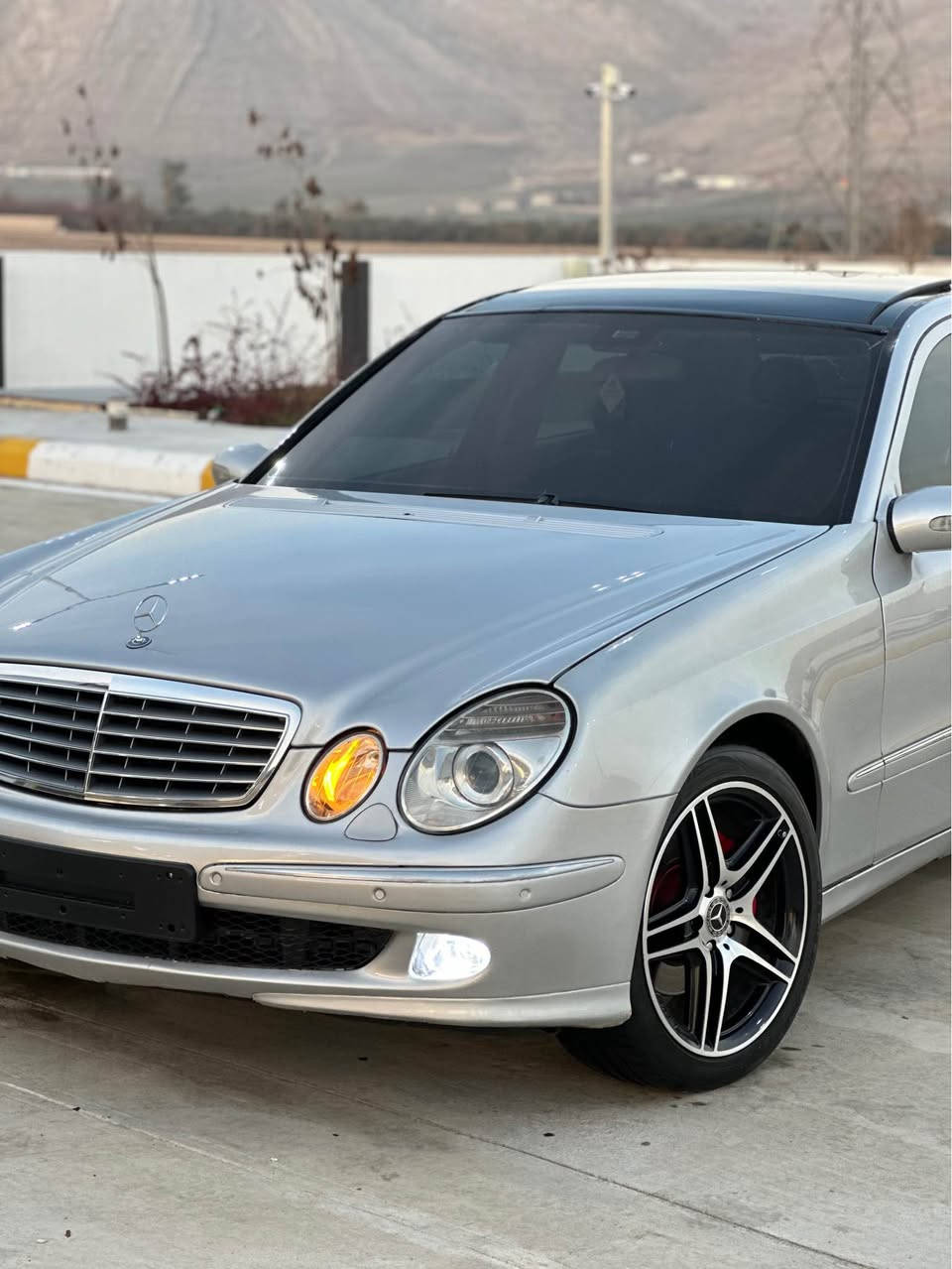 ماشاءالله لەماڵی هەموولایەک 🤲🧿2005 .320 V6 . Avantgardeمەرخوب  .دەبڵ گێڕ.
 .سوکان بیلاد .پانۆ ڕاما . قاپات مواسەفات 
  مەنەفێست باشماخ2022داخڵ بوە . سەیارەکە ئەروپیە دوبەی نیە بەشەرت  
مەکینە و گێڕ تەبریت ساردوگەرم بڕاوەو موس دەحموو لێدراو بەشەرت .کارەبای بەشەرتی کۆمپیتەر  ماشاءالله سەیارەکەزۆر  لەرسمەکان جوانترە    
بۆیاخ .حیزام بەشەرت 
سحر٧٨ مەجالێکی برایانە 
شوین رانیە 
 واتس ئەپ.فایبەر *********** رانية, السليمانية
