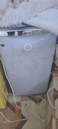 ثلاجه صغيرة • عرض ١م١٠سم • حي العباس