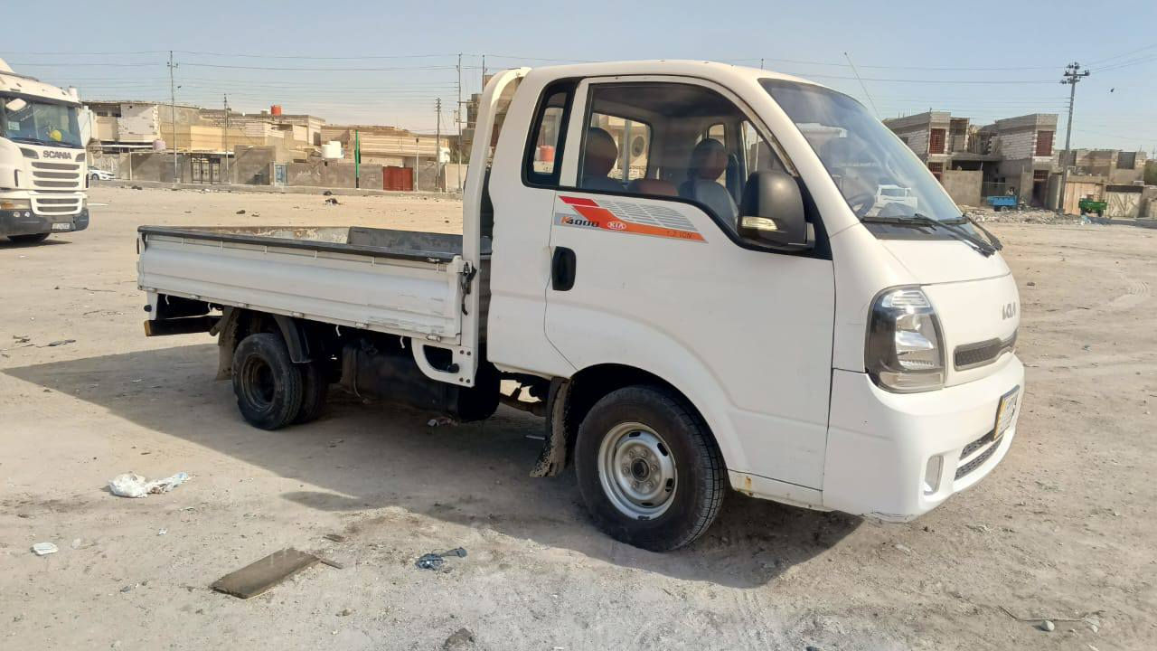 السلام عليكم كيا 2018كفالة ضربة وصبغ رقم بصرة تحويل مباشر السعر 110،،،،العنوان البصرة الزبير ***********
