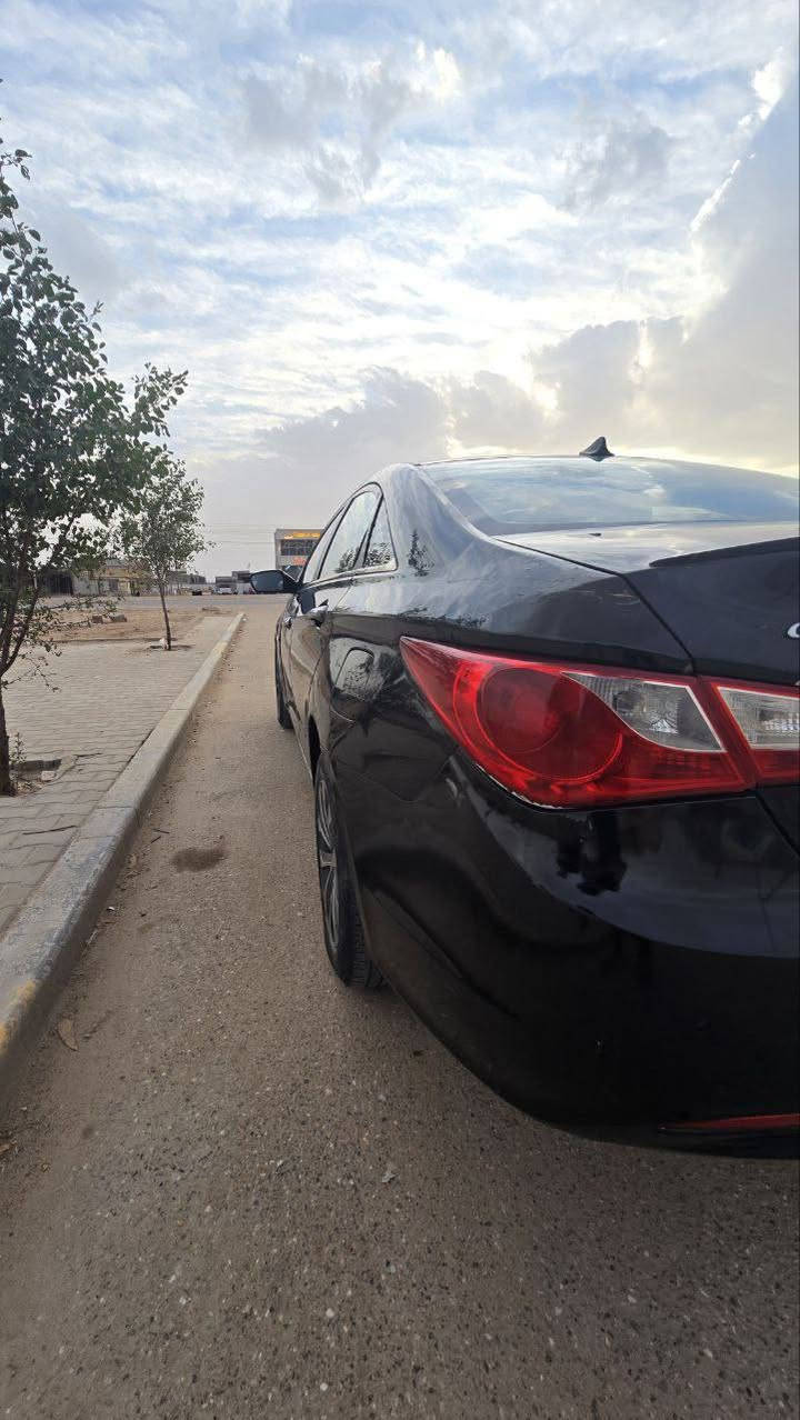 السلام عليكم 
سوناتا مديل 2011 محرك 2000 دوش وارد كوري (  ومعروفه كوري ما ينكفل ) ماشيه 177 ألف  سنويه ما منتهيه شرط تحويل  محرك كير تبريد تدفئه حداديه كهربائيات  شغالات السعر 94 ورقه وبيهه مجال العنوان البصره الهارثه ناحيه المصطفى تواصل  ع رقم *********** البصرة, العراق
