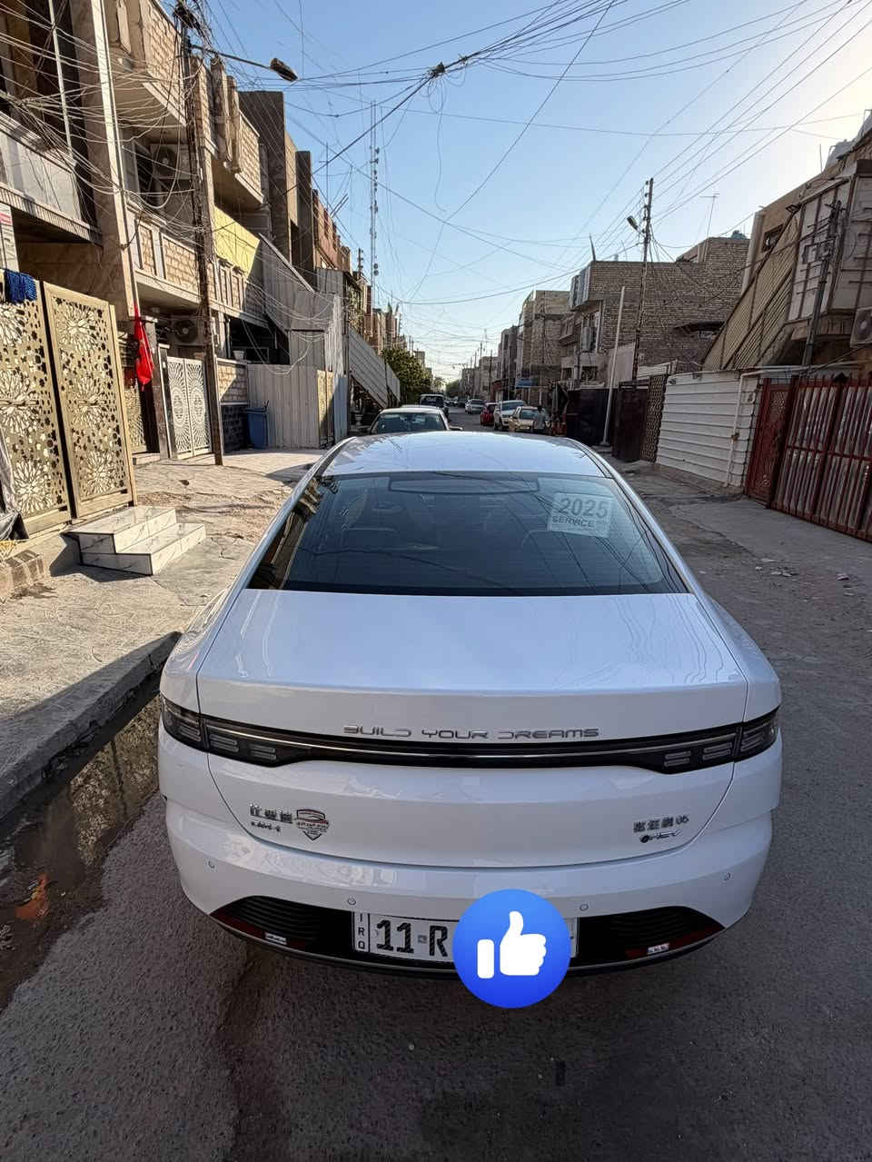 السلام عليكم BYD دسترويل ٢٠٢٥
مكفوله ماشيه ٥٥٨١ الف الكلي يعني زييرو
رقم بغداد
موصفات معروفه فول عدا الفتحه 
كل غراضه كامله شاحنه وكارت وبصمه
السياره كفاله 
سعر ١٩٦٠٠ بيه مجال بسيط
*********** بي واتساب 
مكان سياره بغداد الشعب
