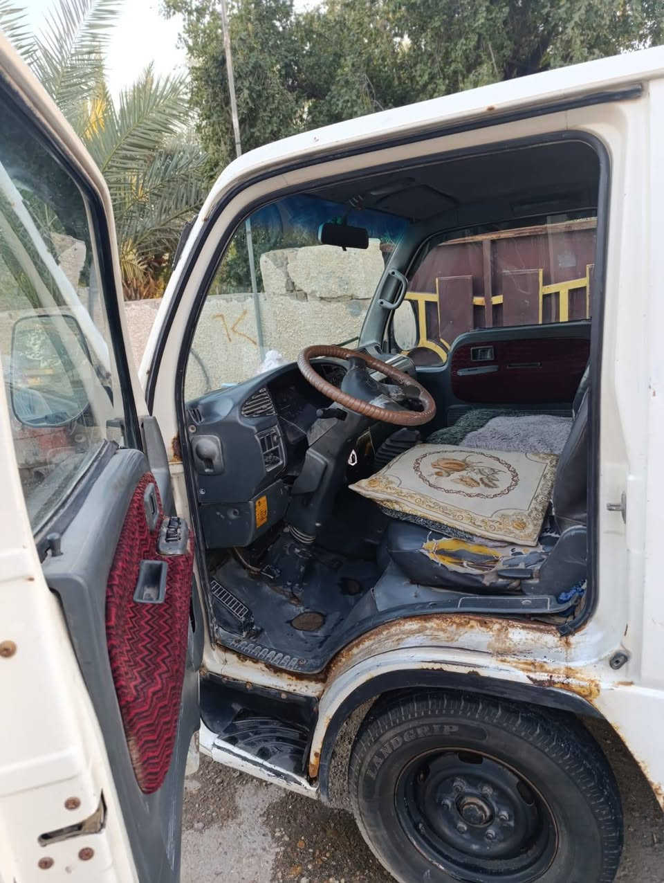 كيا حمل سامسونج
موديل 2000
كير ومحرك كيا3000 ستندر 
سنويه باسمي 
كير ومحرك مكفولات 
العنوان/المدائن فلكه سلمان باك /حي جابر الأنصاري 
السعر ٣٧ وبيهه مجال قليل 
***********
